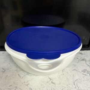 Tupperware Thatsa Bowl Jr 12 cup